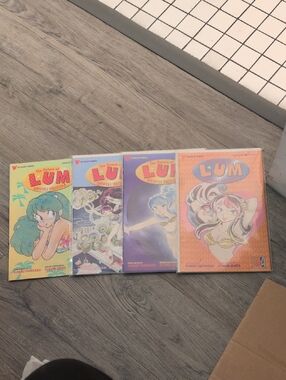 Lum Vintage Manga Set - Assorted Pastel Covers